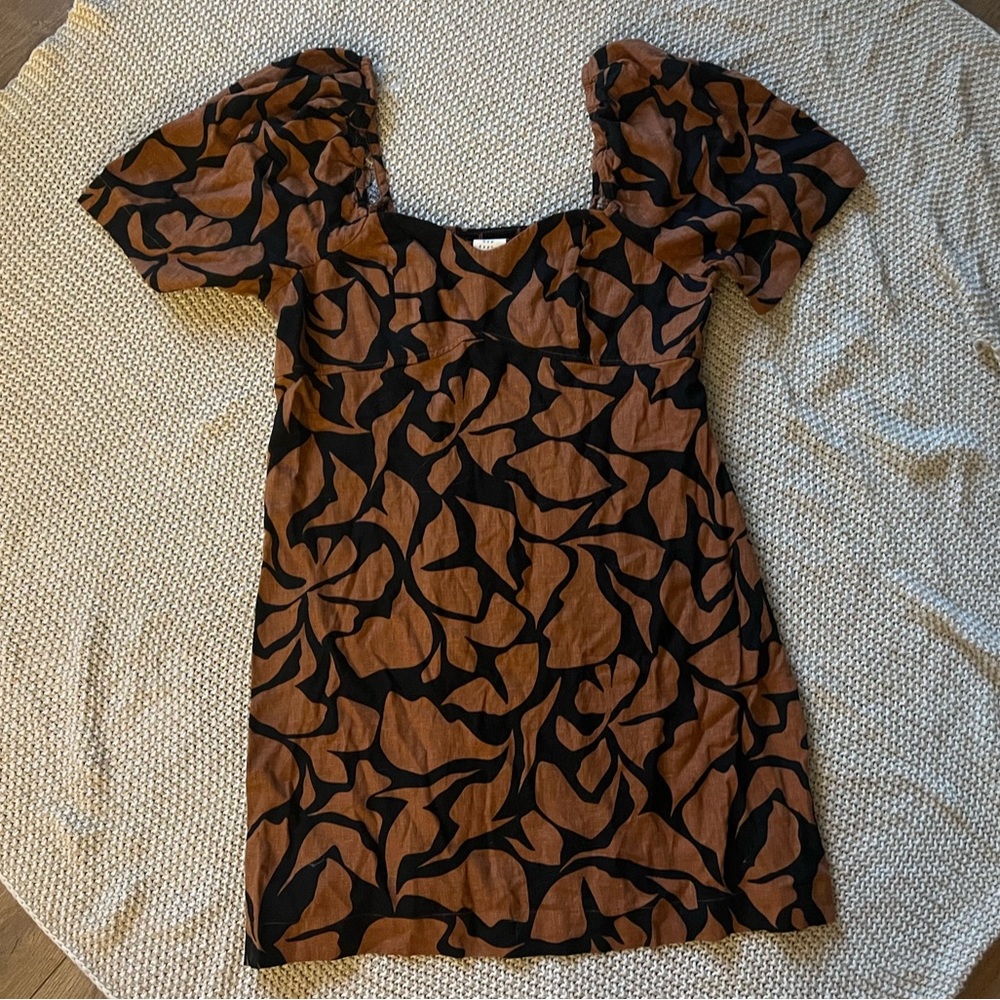 Women's Puff Short Sleeve Mini Shift Dress - A
New Day